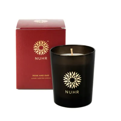 NUHR - Rose & Oud luxusná vonná sviečka